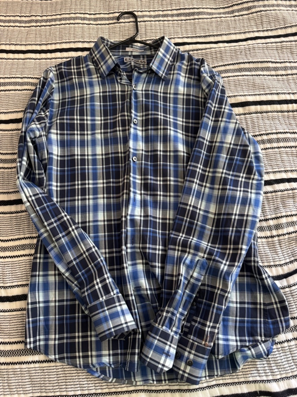 Express Blue Plaid Long-Sleeve Button-Down Shirt